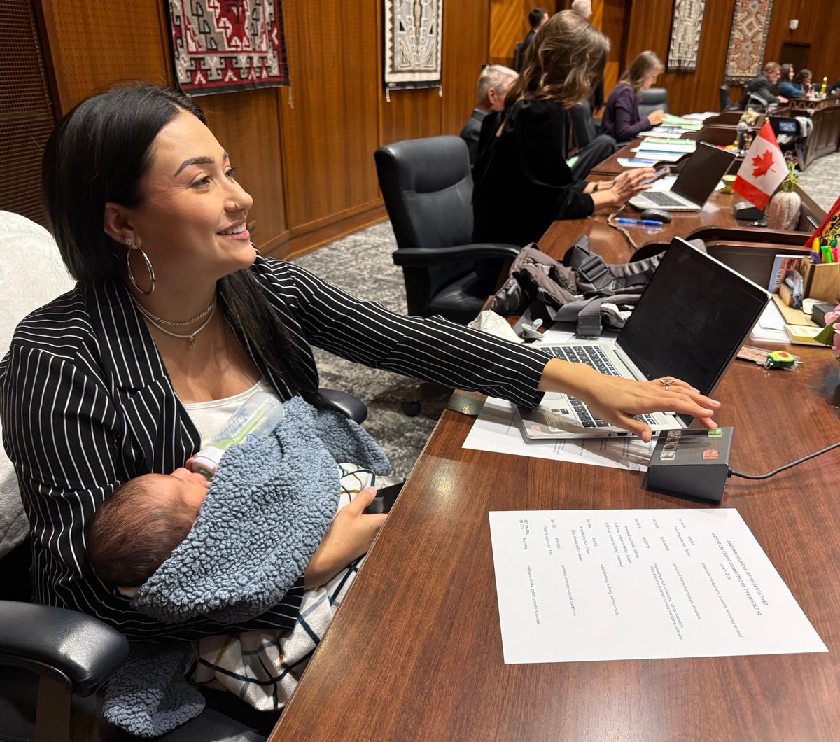 AZHouseDems's tweet photo. Rep. Anna Abeytia proving moms always make it happen👏 https://t.co/HmwpVxhqjK