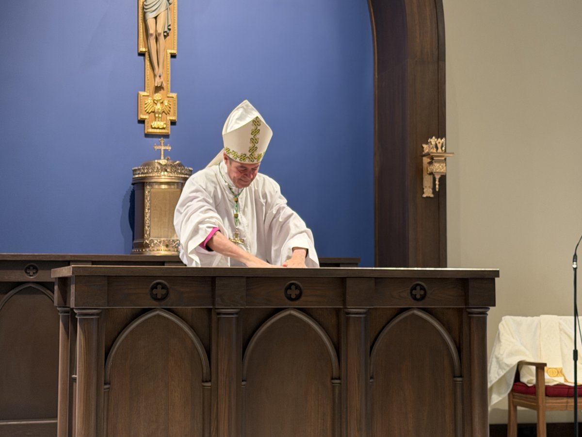 bishopofbklyn's tweet photo. Last Friday night, I celebrated a Mass of Rededication at St. Edmund the Martyr Church in Breezy Point, part of @BTParishNY, thirteen months after the church was engulfed in flames. For sure, we were certainly overwhelmed with sadness, sorrow, grief, and confusion last year on Holy Saturday. To all of the firefighters, we are grateful to you for saving our church. Over the last year, we rebuilt this church, and it is once again a spiritual home for the faithful of Breezy Point. Truly, the efforts that made this possible demonstrate that our strength comes from the Lord.