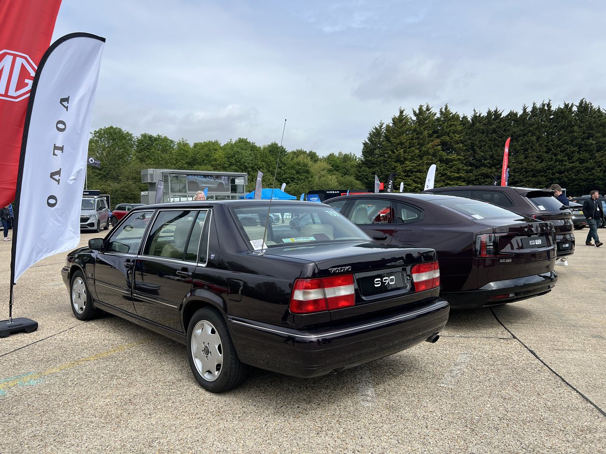 Carsofglasgow1's tweet photo. I recently experienced the 1997 Volvo S90 Executive (part of the Volvo UK heritage fleet). I teamed up with JJonCars. Check it out on YouTube. 
https://t.co/QwB2D18npm https://t.co/l7T7r7YKic