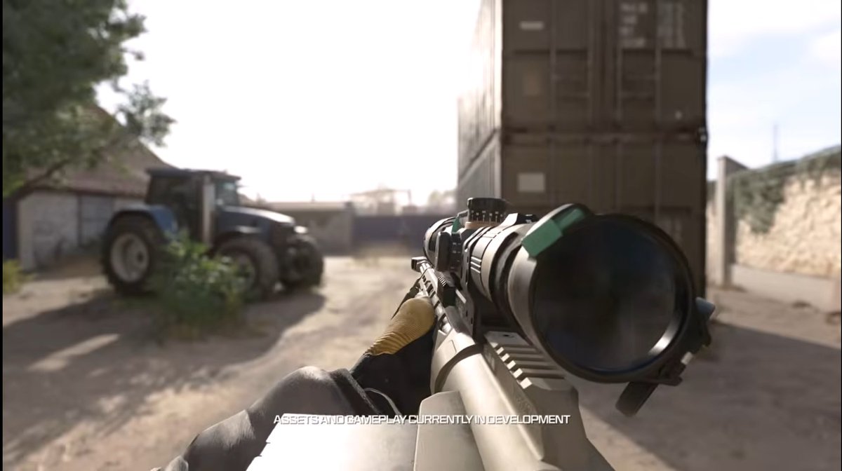 Purrplex's tweet photo. How do you feel about this gun coming back? #MW4 https://t.co/EZSNwqXRm2