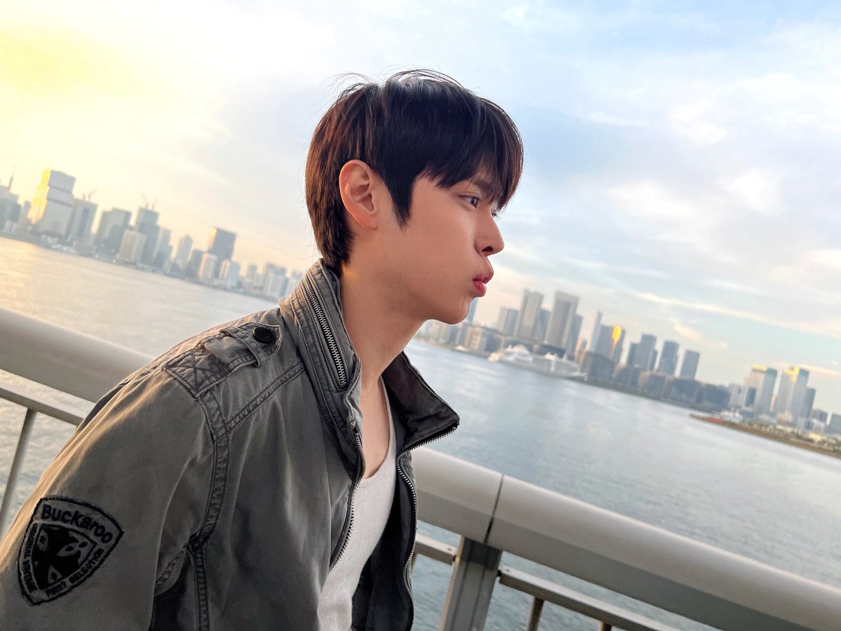 떡이 tweet media