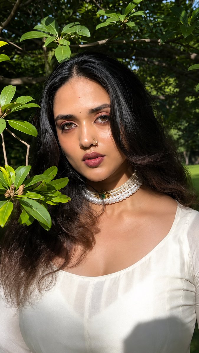 yazhtvk's tweet photo. Elegance shines through every glance

📷Shreya 😍 https://t.co/44nWhK9ngQ
