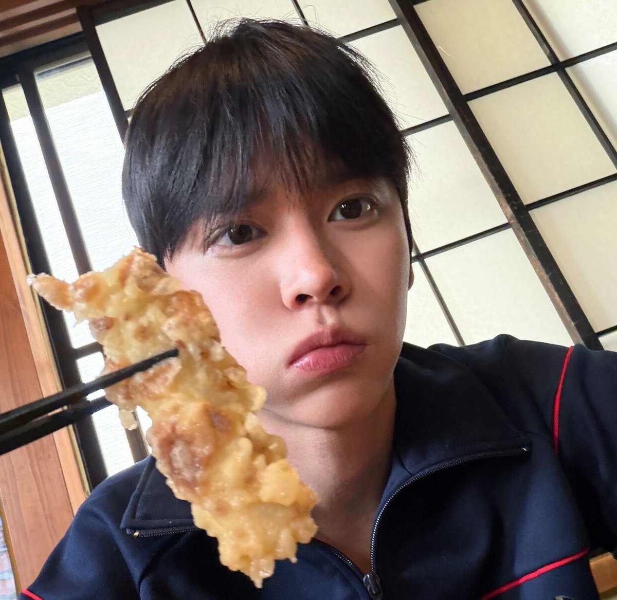 떡이 tweet media