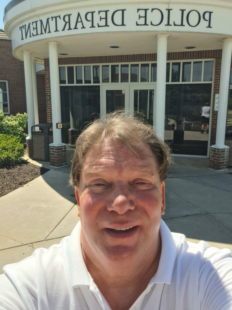 Rolfus_Adolphus's tweet photo. 8th Air Force Force Historical Society event at the Greenfield Courthouse &amp; Police Station! Lots of veterans here!  #WI #Wis #Wisc #Wisconsin  Check back for more photos. https://t.co/Wx9Ge9yQhU