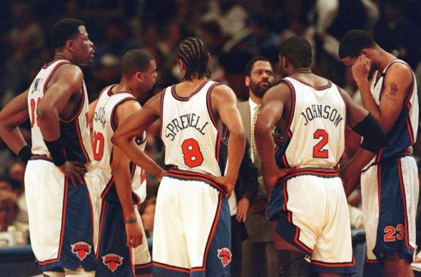 ForoSextoHombre's tweet photo. A raíz de la llegada de los Knicks a las Finales se han recuperado mucho a los Amundson, Dotson, Thomas, etc. pero yo querría recordar a algunos Knickerbockers de otro periodo oscuro menos reciente: la dura travesía que supuso la etapa post Ewing hasta la llegada de Amar'e.Hilo👇 https://t.co/Fzrlg20BMJ