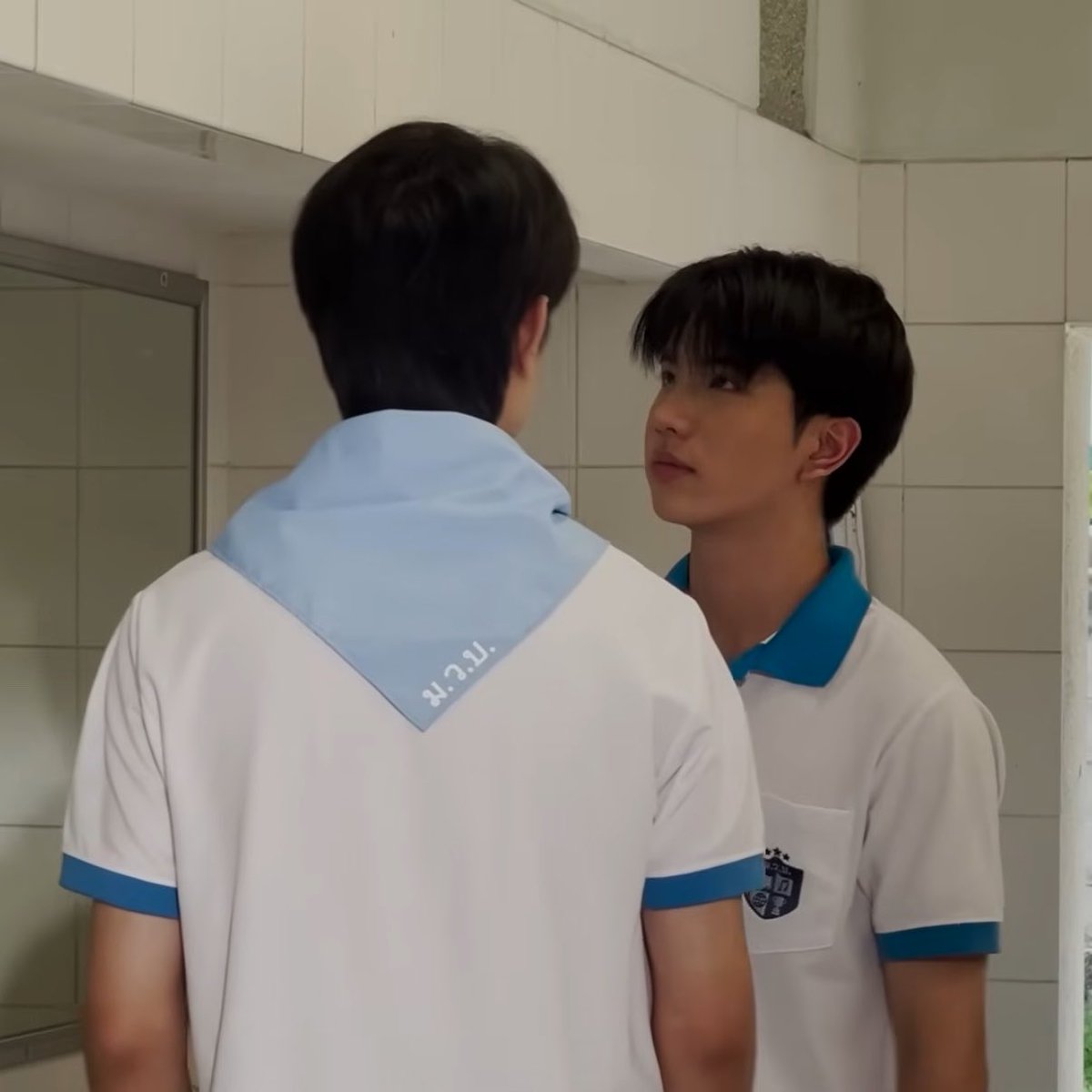 Fjrppw's tweet photo. ส่วนสูงตรงตามต้นฉบับนิยายเป๊ะๆเลยอะ ป้าเขินว่ะหนู😖😖😖😖

#WEIRDO101Series
#GMMTVLiveHouse
#sea_ta_lay #keenkeno #seakeen https://t.co/HQgYq2im4e