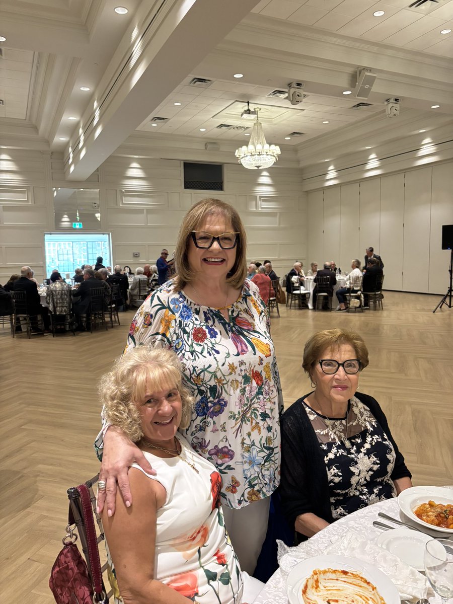annarobertsmp's tweet photo. True pioneers. 🇨🇦🇮🇹

The incredible Nonni from the Maple Pioneer Italian Seniors Club remind me of my childhood — surrounded by my Nonna & Nonno.

It was an honour to celebrate them, and their incredible sacrifices which got us to where we are today at their Mother’s and Father’s Day celebration.