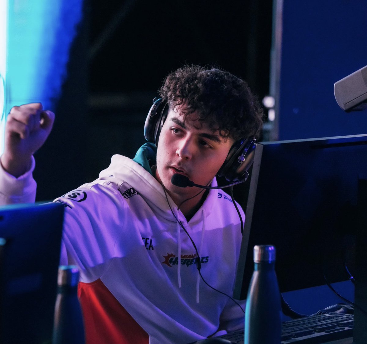 DeadZoneCoD's tweet photo. 🚨 Miami Heretics Officially Part Ways with Traix 🤯

ReeaL moves into the Starting Lineup https://t.co/GBh4ozDRSY