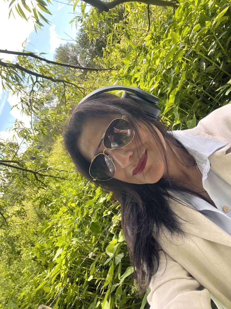 ArchiebyNature's tweet photo. Some more glimpses from my walk today. 
🚶🏻‍♀️🌞🩷🌳🍃 https://t.co/1rPldYahx0