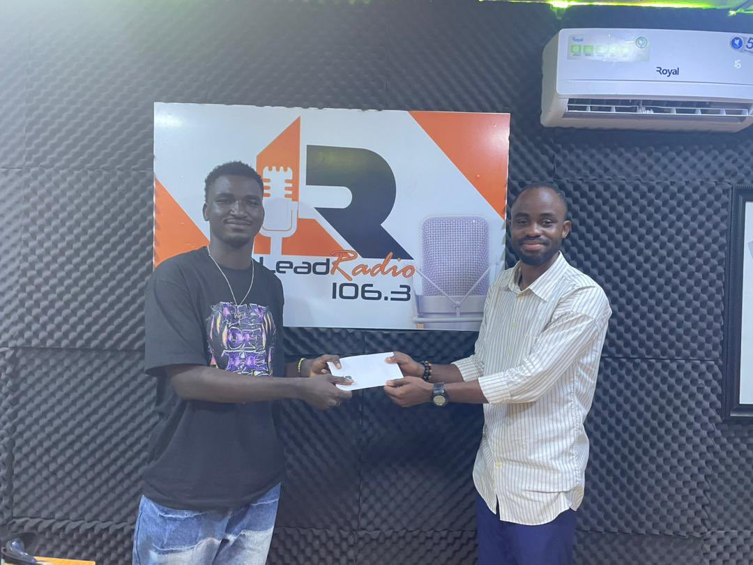 leadradio1063ib's tweet photo. Congratulations to Tofunmi Olaitan, winner of our UEFA Champions League Experience Giveaway

We officially presented the prize to our lucky winner. Thank you to everyone who participated more exciting giveaways are coming soon. https://t.co/obx6KpWVzQ
