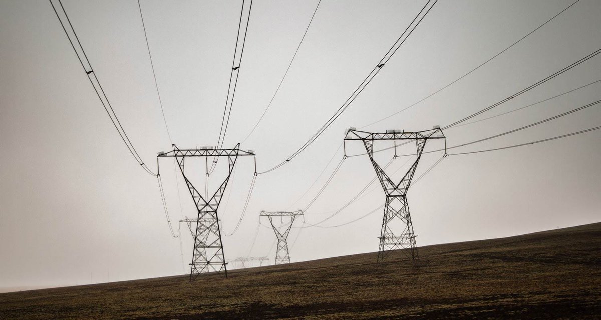 centralnewsza's tweet photo. 🔴Moody’s Warns Eskom Reform Could Backfire if Not Carefully Managed🔴

JOHANNESBURG – Global ratings agency Moody’s has affirmed Eskom’s credit ratings but warned that the planned separation of the national electricity transmission grid could weaken the utility’s financial position if the process is not handled with great care.

Read more⬇️⬇️⬇️

https://t.co/o3lBvQ42pF

#Eskom #centralnewsza