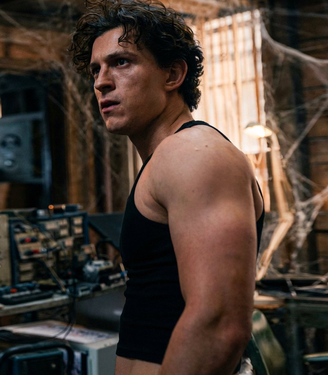 POPin4k's tweet photo. tom holland's arms carrying 2026 so far https://t.co/4zM1S6Go2l