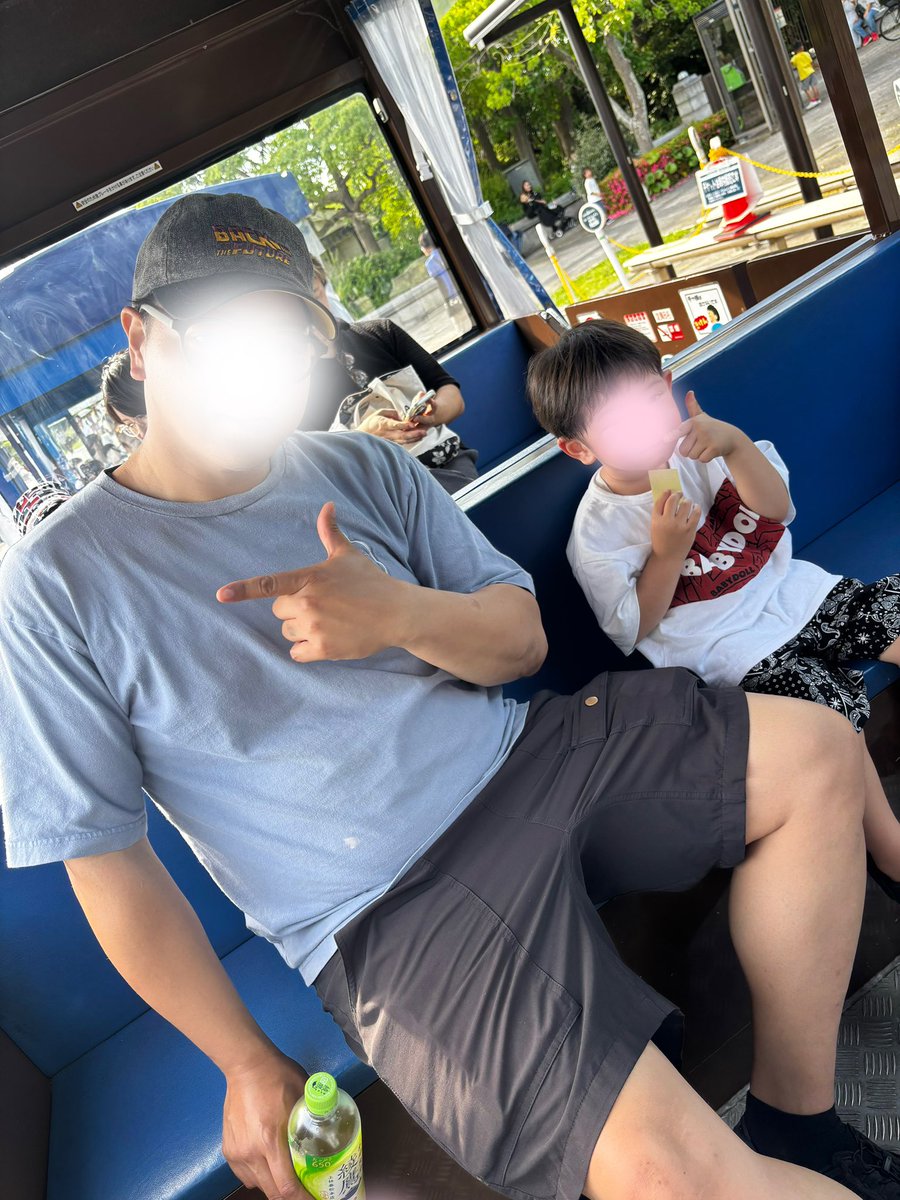 oQoomooQo's tweet photo. @assholedem0202 アスさーん！！元気元気🥳最近また太ってきたから一緒に筋トレしてあげて😂 https://t.co/xbBQpxmqGG