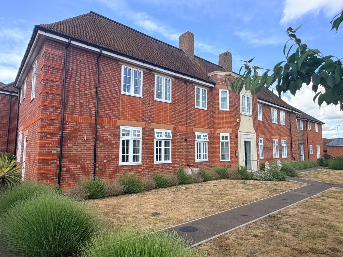 GobbittKirby's tweet photo. * NEW INSTRUCTION *
WOODBRIDGE - Beautifully presented one bedroom ground floor apartment, with stylish open plan living space!
https://t.co/kIdM5uF1u4
https://t.co/IipiysJTXx
Call the Sales team on 01394 380330 for more details!
#lifeonthelevel #luxuryapartment #woodbridgelife https://t.co/zyWxQ9KkpJ