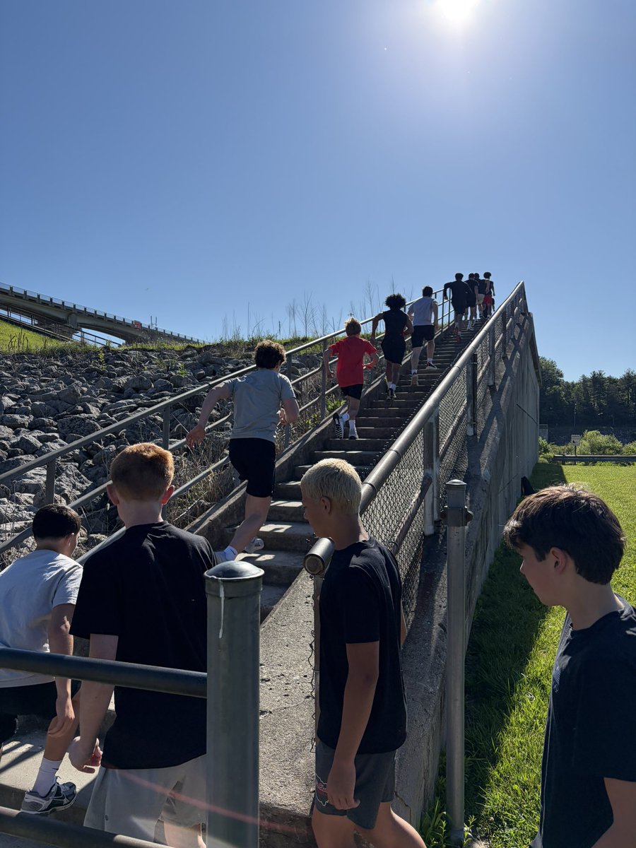 StCharlesFball's tweet photo. Facta Non Verba Challenge Day 1 ✔️
#FNV | #BoE https://t.co/f1sRcjyCWx
