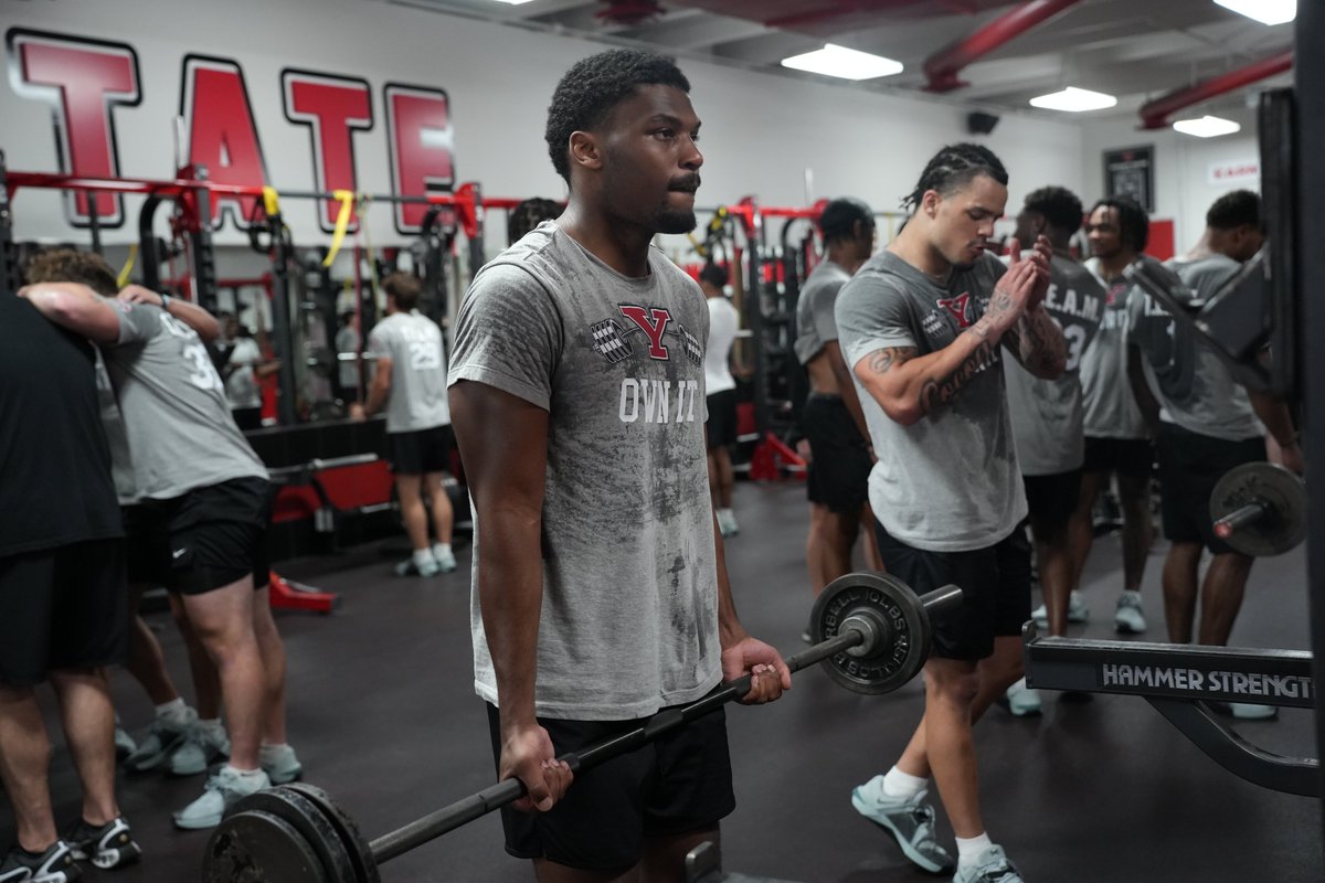 ysufootball's tweet photo. Iron sharpens iron🏋️‍♂️

Boys are getting back to work!

#GoGuins https://t.co/Dlm27qijzE