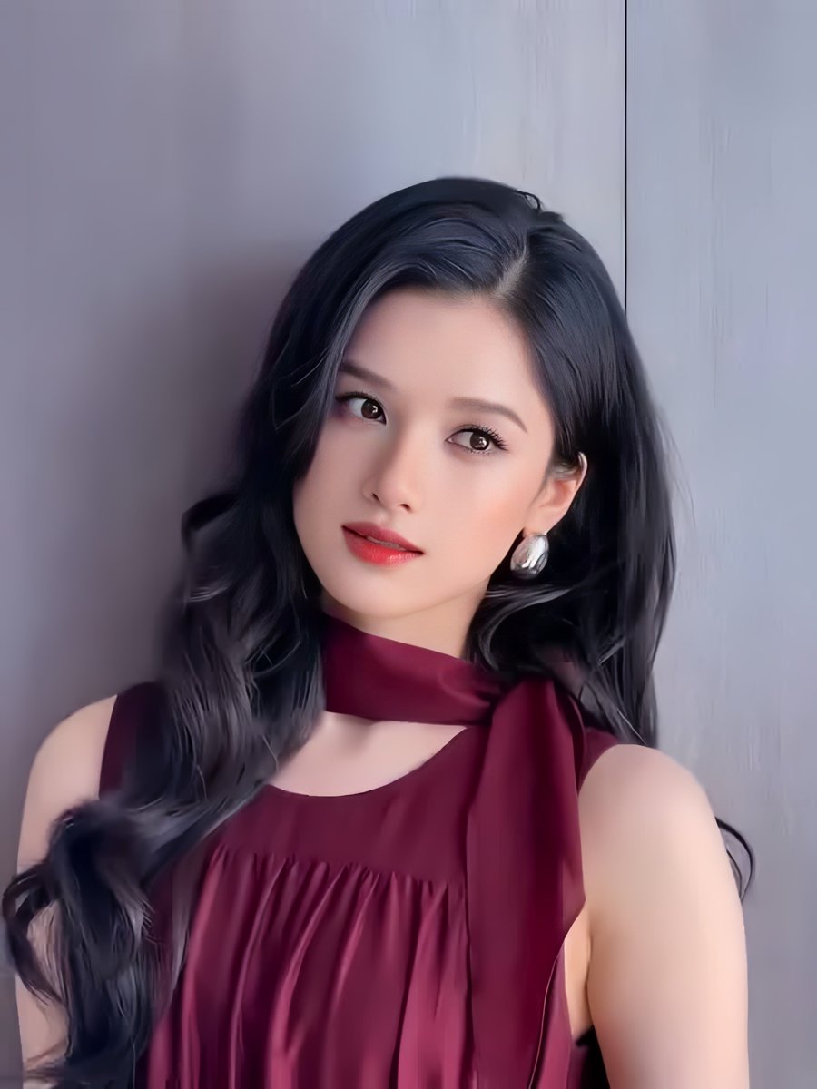 Jingyvi's tweet photo. The shot wasn’t ready for her..  (‘﹪✱,) https://t.co/stTw5iVWJd