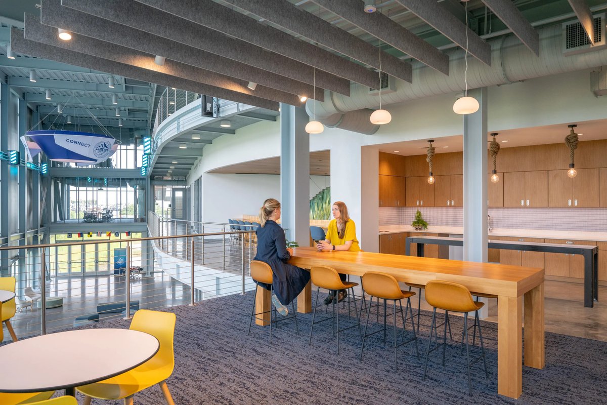 archinect's tweet photo. LUMCON Blue Works by EskewDumezRipple (they're currently hiring on Archinect Jobs!) 📸 Michael Mantese #ArchinectProjects
 
Project details at https://t.co/CnGEciKb8s https://t.co/hgXw8Tutps