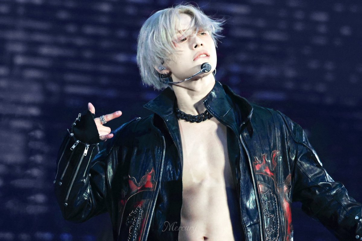 머큐리❤️🩹 tweet media