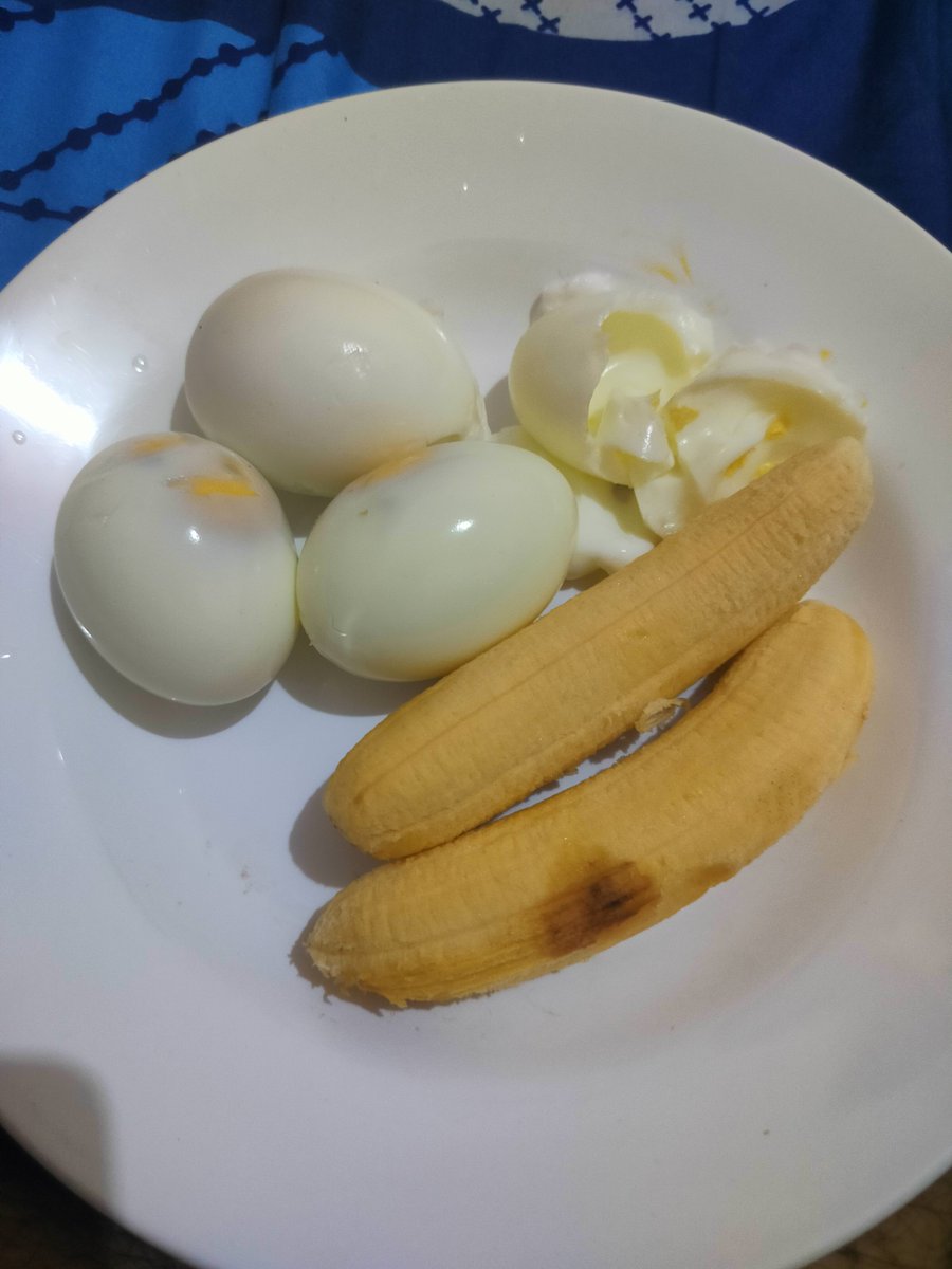 irisboy77's tweet photo. Met makan malam guys https://t.co/19dUiThprX
