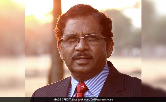 ndtv's tweet photo. G Parameshwara, Influential Dalit Leader, To Be DK Shivakumar's Deputy: Sources
https://t.co/Zq7g9QHjQ2 https://t.co/qucRsgLKLF