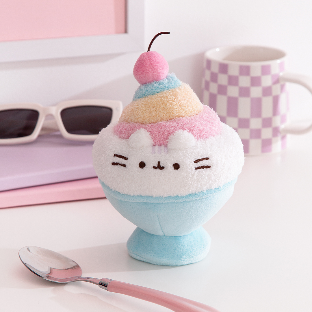 ThePusheenShop's tweet photo. The Tropical Vacation plush collection has arrived! 🌴 ☀️ https://t.co/iJlGjjNObM https://t.co/laaNrsneOe