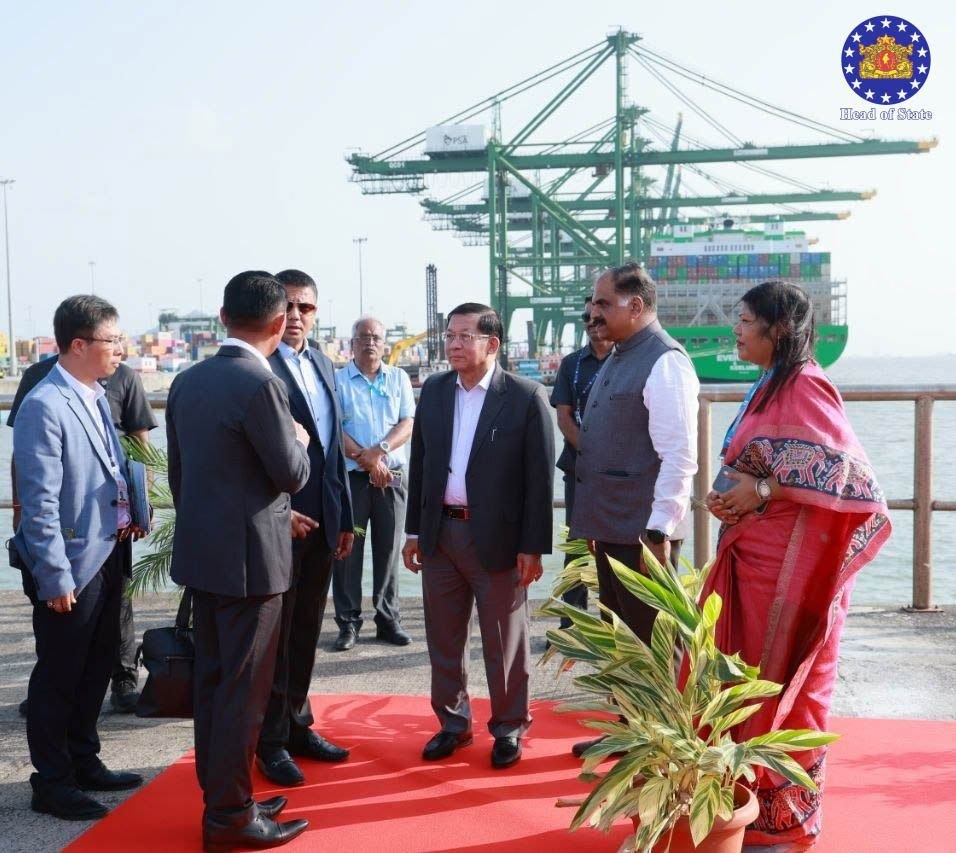 sidhant's tweet photo. Pictures of the day, from Delhi diplomacy 

Nepal ruling party chief RSP Rabi Lamichhane gets rose petal shower welcome at BJP HQ 

South Africa Deputy President briefs media on India visit

Myanmar President U Min Aung Hlaing visits JNPT Port https://t.co/9JE3i2Ojay