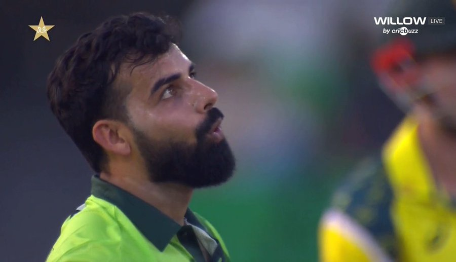 Uba1dM's tweet photo. SHADAB KHAN IN LAST 7 ODI GAMES:

Overs - 43
Runs - 312
Wickets - 0
Average - 0

- The last time Shadab Khan took a wicket in ODIs was 7 games ago, on October 10th 2023, when Pakistan defeated Sri Lanka in Hyderabad, in the ODI World Cup. 🤯 https://t.co/0OHwGabnYC