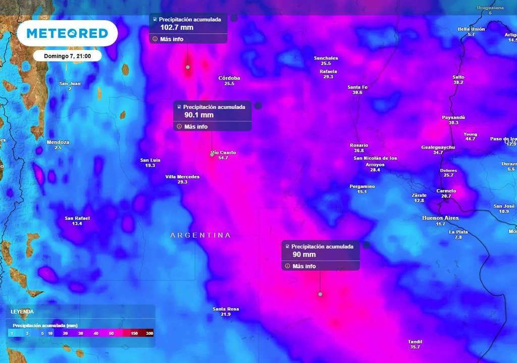 MeteoredAR's tweet photo. Cielos nubosos y mucha humedad dominan hasta el miércoles ☁; desde el jueves un frente frío traerá lluvias de 20 a 70 mm en el centro del país 🌧⚠.

El anticipo con nuestro meteorólogo @mnsaldivar 👇
https://t.co/bkQQTCJukj https://t.co/75lI5MOKAz