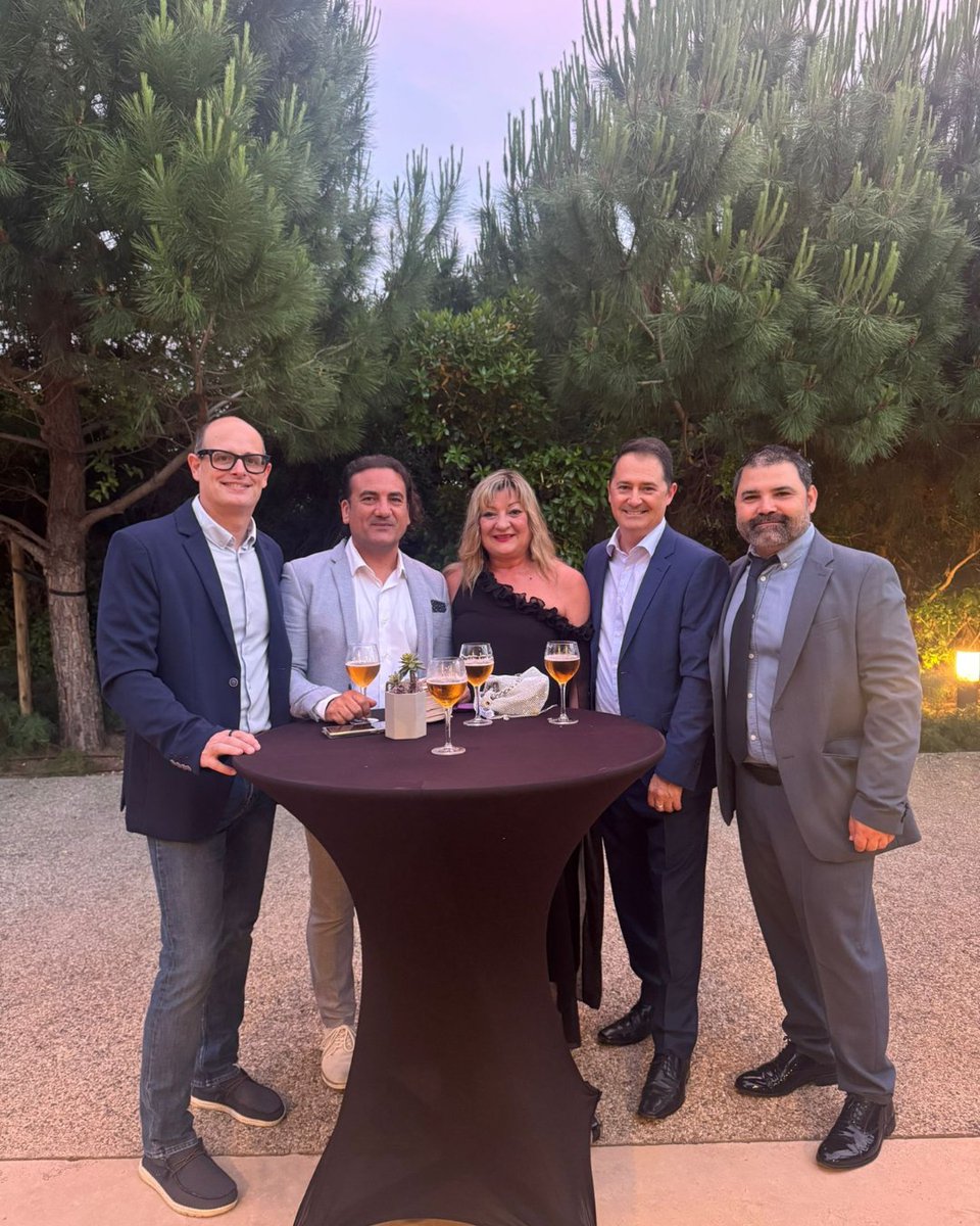 CAFValencia's tweet photo. 📸 Así vivimos el CNAF2026 en Tarragona.
Gracias a todos los compañeros y compañeras con quienes hemos compartido estos días. Seguimos avanzando juntos.
#CAFVC #CAFValenciayCastellón #CNAF2026 #AdministradoresDeFincas #FincasColegiadas #mejorandocomunidades https://t.co/zdKEAUkbQ5