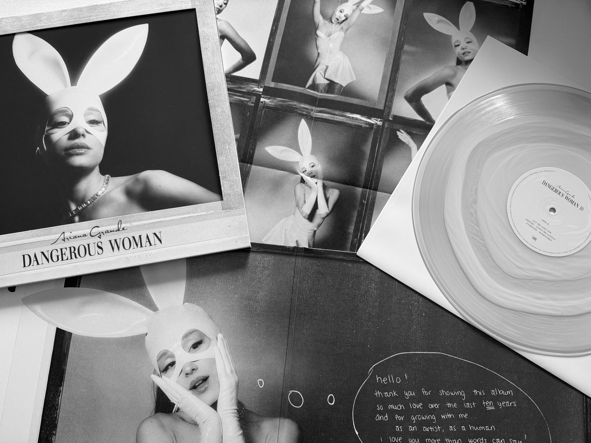 gwsace's tweet photo. finally got pics of my dw 10 vinyls ♡ https://t.co/Cya8xoeKmg