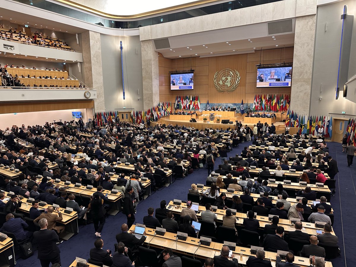 NLinGeneva's tweet photo. #ILC2026 | The International Labour Conference is underway, bringing together governments, employers and workers from around the world to shape the future of work.

Team #KingdomNL 🇳🇱🇦🇼🇨🇼🇸🇽 and its social partners stand with @ilo in advancing social justice &amp; decent work for all. https://t.co/4iSSgFngUq