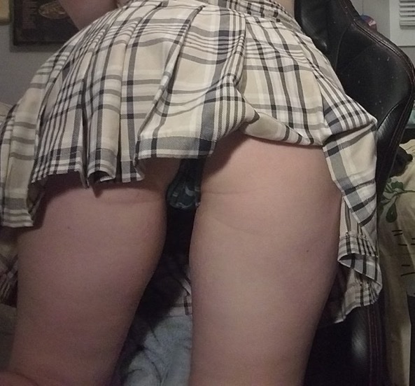KittyKatQueen22's tweet photo. Any #gooners wanna help their princess with a bill while I make that pretty cock cum🤤🥰

#nsfw #breeding #kinky #gfe #horny #nsfwtwtًً  #ass #feet #freeuse #daddy #puppy https://t.co/6qQqm9ycf6