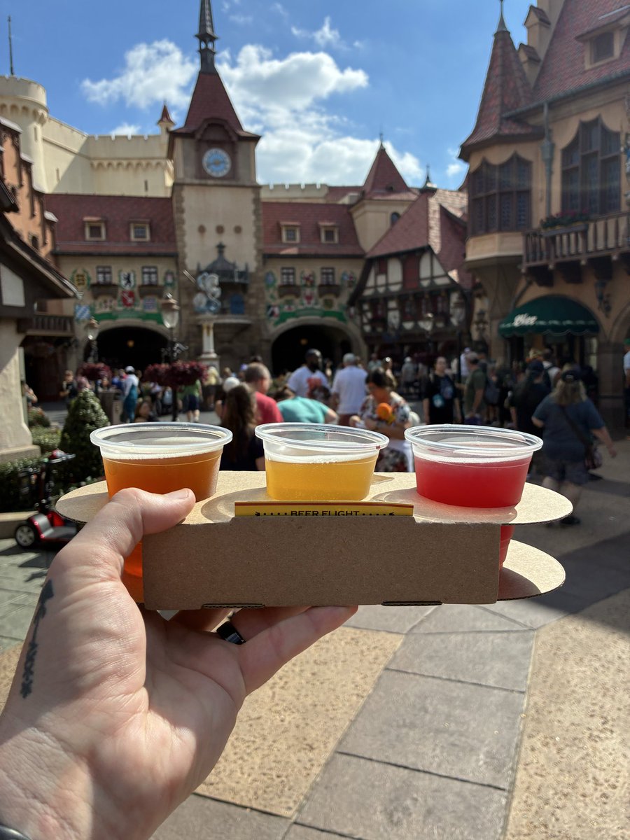 NotJustinGeorge's tweet photo. @KenCarman The beer flight was a nice touch in my drinking around the world tour https://t.co/xWQC9opeMW