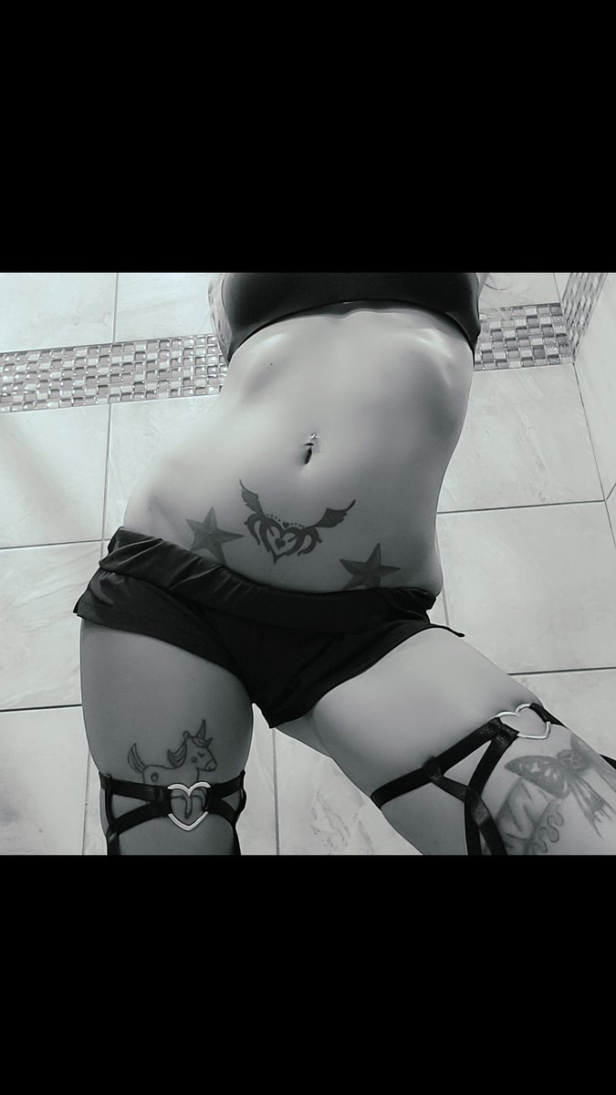Alliecat1989's tweet photo. Selling pre-mades all day. Hmu😈❤️❤️❤️😈
#sellingcontent #nsfw #nsfwtwt https://t.co/rqhJ6dWjYZ