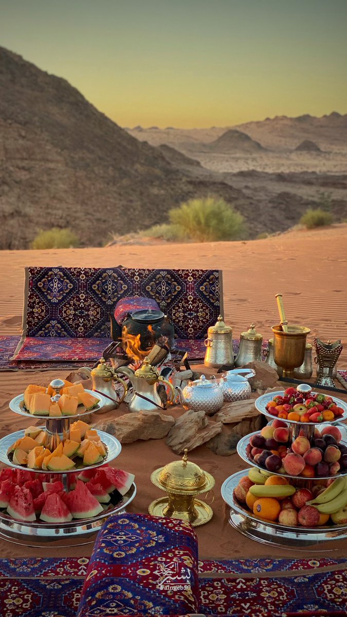 tabuk_area's tweet photo. جلسات غرب #تبوك العصرية.. مالها مثيل في هدوء المكان وصفاء الاجواء⛰️⛺️

@alngeb50 https://t.co/11xMQcFcHP