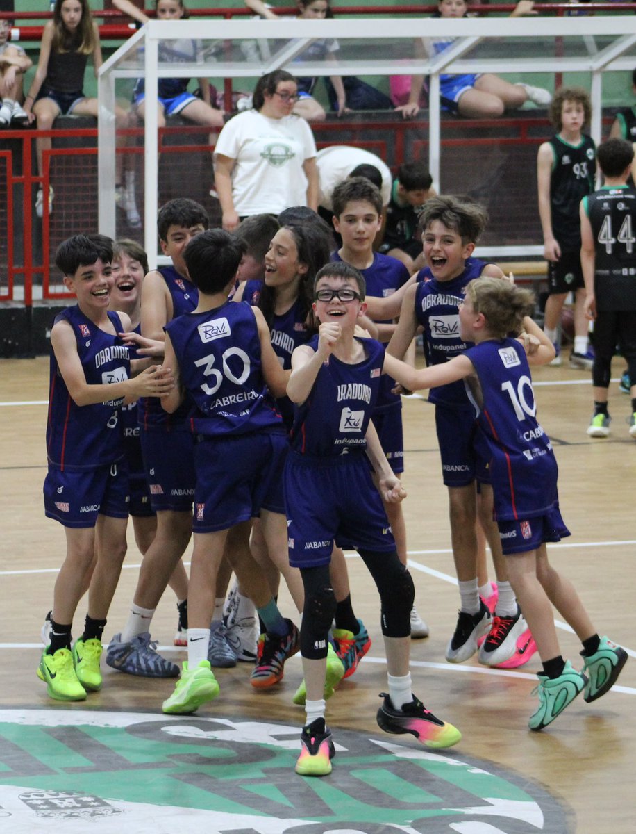 MayritaPorto's tweet photo. Hay victorias que no caben en una clasificación. Y medallas que valen mucho más que un puesto. 
💙🏀🥉 https://t.co/eeUH5wRKY9