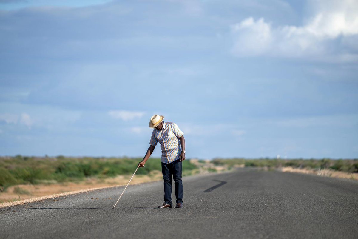 Morwani_'s tweet photo. President William Ruto officially inspects the ongoing construction works of the Lamu–Ijara–Garissa (A10) Road and its associated spur roads to all-weather gravel standard in Sarira, Fafi Constituency, Garissa County. https://t.co/ZfpUcwKbca