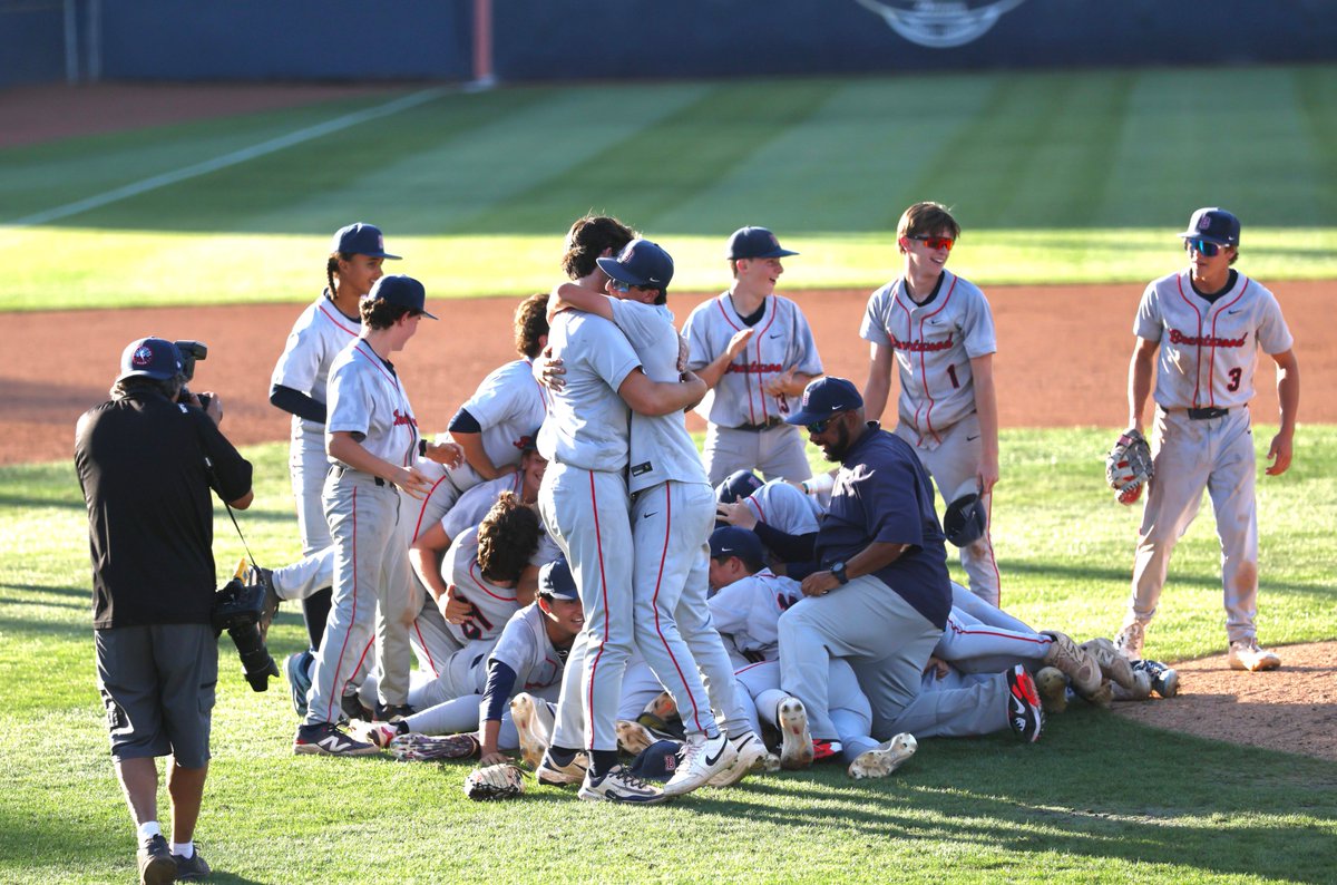 brentwoodschool's tweet photo. HISTORY HAS BEEN MADE! ⚡ For the first time in Brentwood School's history, the varsity boys baseball team has won a CIF Championship title! Battling Covina High School, our Eagles dominated with a 5-1 win, taking home the CIF Division 6 trophy. Congratulations! https://t.co/HsPKGi5e1k