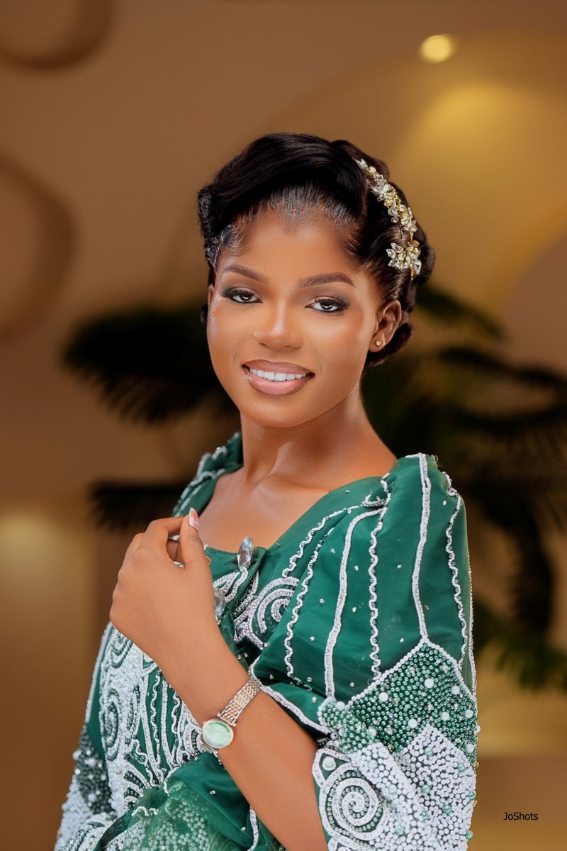 Joshots01's tweet photo. Beautiful kwanjula pictures shot by JoShots Photography 
Makeup; Tina’s glam https://t.co/8eq6PlcfVF