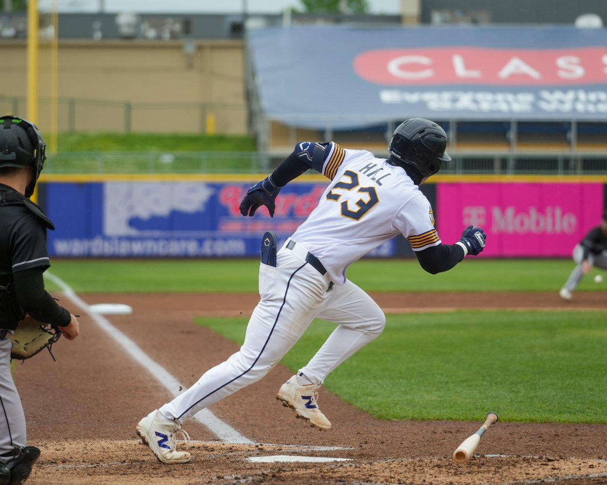 LoganPotosky's tweet photo. Luke Hill in May:

.808 SLG (led MiLB)
1.308 OPS (led MiLB)
.500 OBP (led High-A, tied)
17 XBH (led MWL)
26 RBI (2nd in MWL)
59 TB (T-2nd in MWL)
8 HR (T-2nd in MWL)
.342 AVG (4th in MWL)

His 8 HR and 17 XBH were tied for the most by a Captain in May since at least 2005! 🤯 https://t.co/mpAUO1GDnx