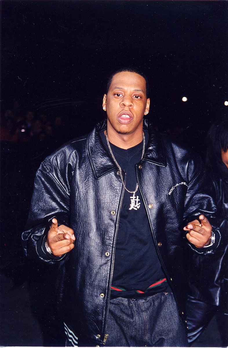 ComplexStyle's tweet photo. Beyoncé pulled up to support Jay-Z during his Roots Picnic headlining set while wearing a legendary piece from his archive.

She was spotted in an updated version of Jay’s iconic 1996 Reasonable Doubt jacket, a design that was later upgraded to premium leather in 1999. Jay-Z famously wore the jacket that same year at the Tyson vs. Botha fight in Las Vegas 💎

📷: @GAGEmusicx 
📷: @GettyImages 
📷: Atsuko Tanaka