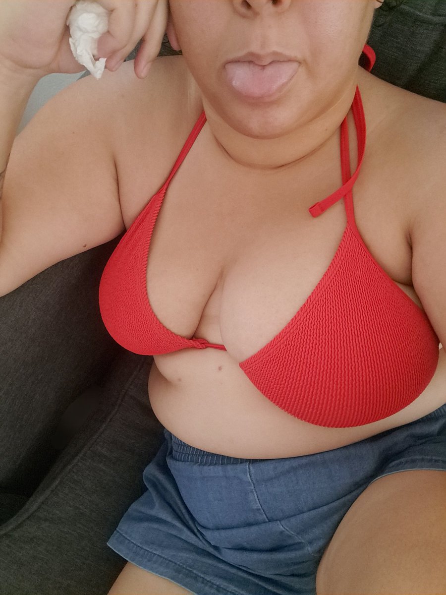 Ellieoverhere's tweet photo. Finish the sentence: Tuesdays are for tummies and... https://t.co/udOB8iBd5a