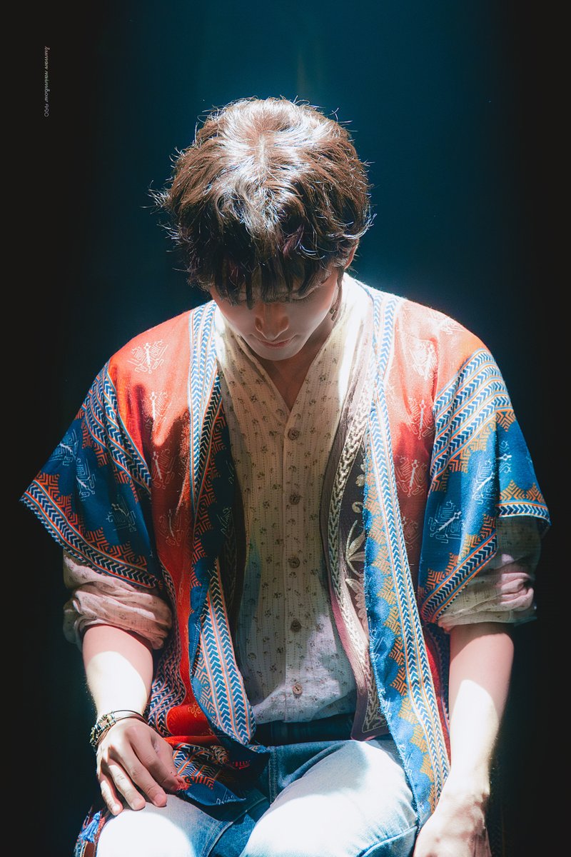 rainbow__pic's tweet photo. 20260525 2시 < 아웃캐스트 > 스페셜커튼콜 M04. 필로스의 노래
필로스役  #차규민 

서있을 수도 없고
떠있을 수도 없어
/

✨ https://t.co/rrAWg4X0Om https://t.co/yEfbrqLyxj