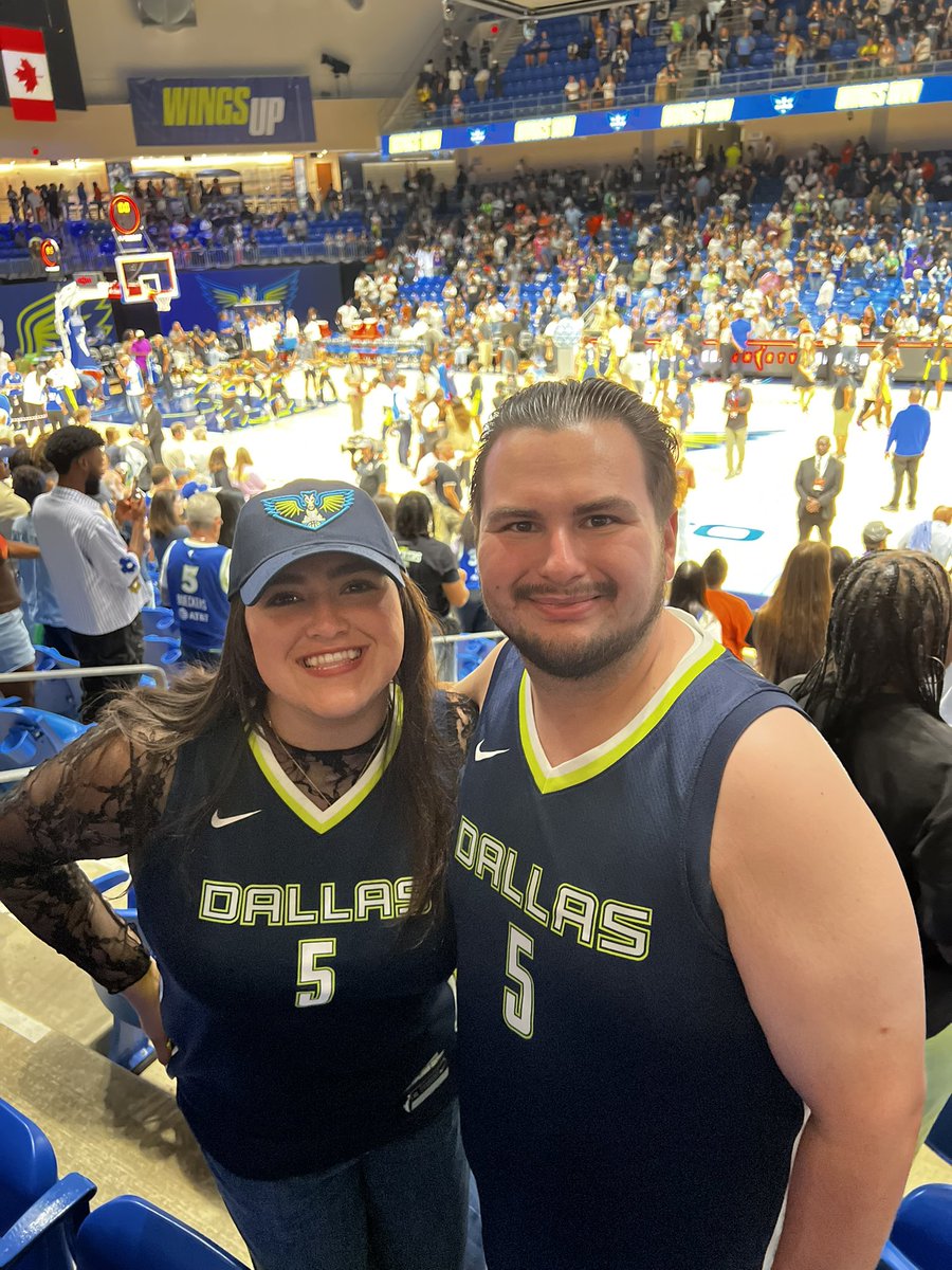BenjaminLugoJr1's tweet photo. @DallasWings @Neutrogena My sister and I had the privilege of seeing PB and the wings ball last night! Phenomenal game girls!🙌🏼 https://t.co/RdJ51ycB8Q