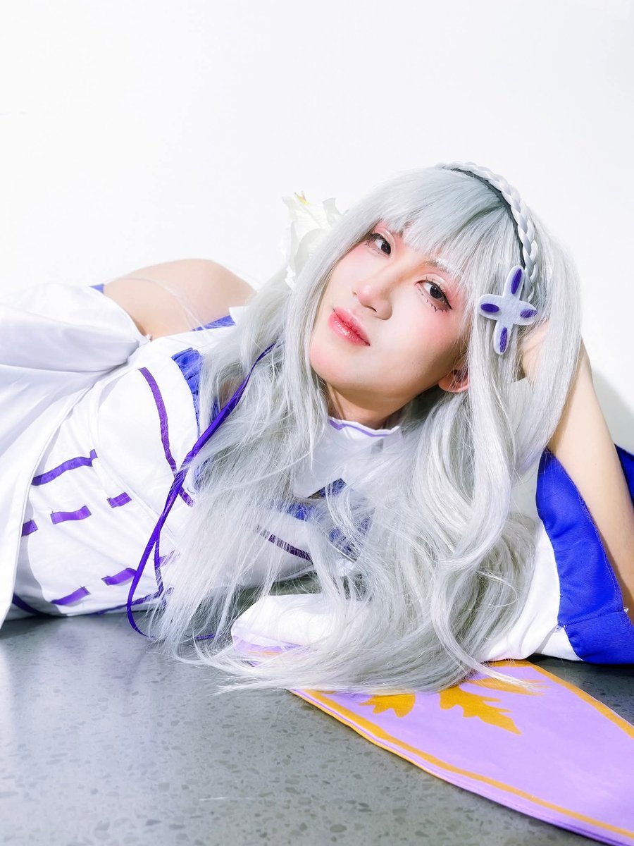 PanYijingFlora's tweet photo. It's pride month ofc Heroic got molested by C4LLM3SU3 and EmiliaQAQ why are we even surprised https://t.co/hkAtOMyejz