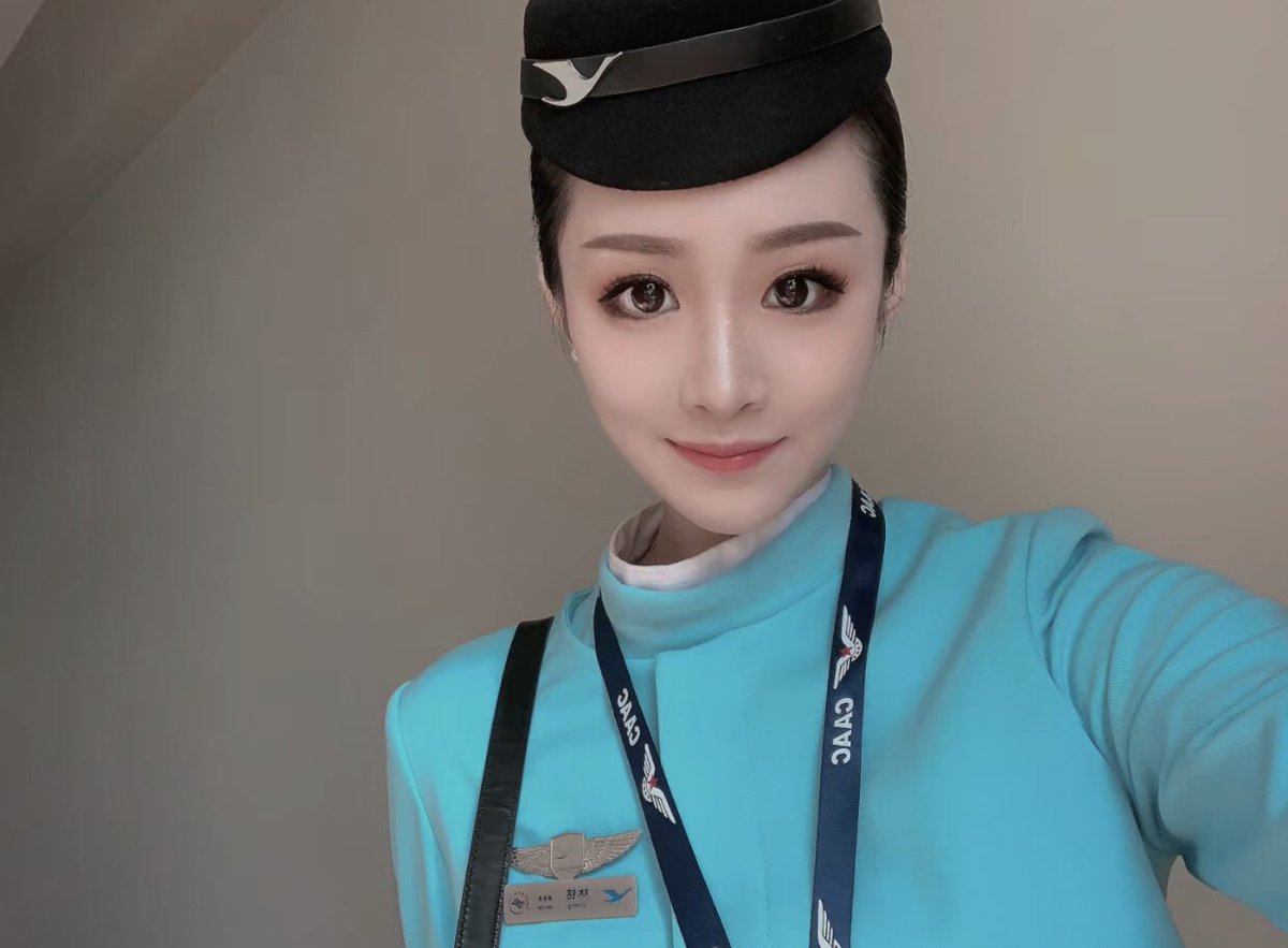 liuliu031's tweet photo. 迷人的大眼睛，看着就很舒服了😘😘
   v：liuliu03122 https://t.co/lG4ph8OTLG