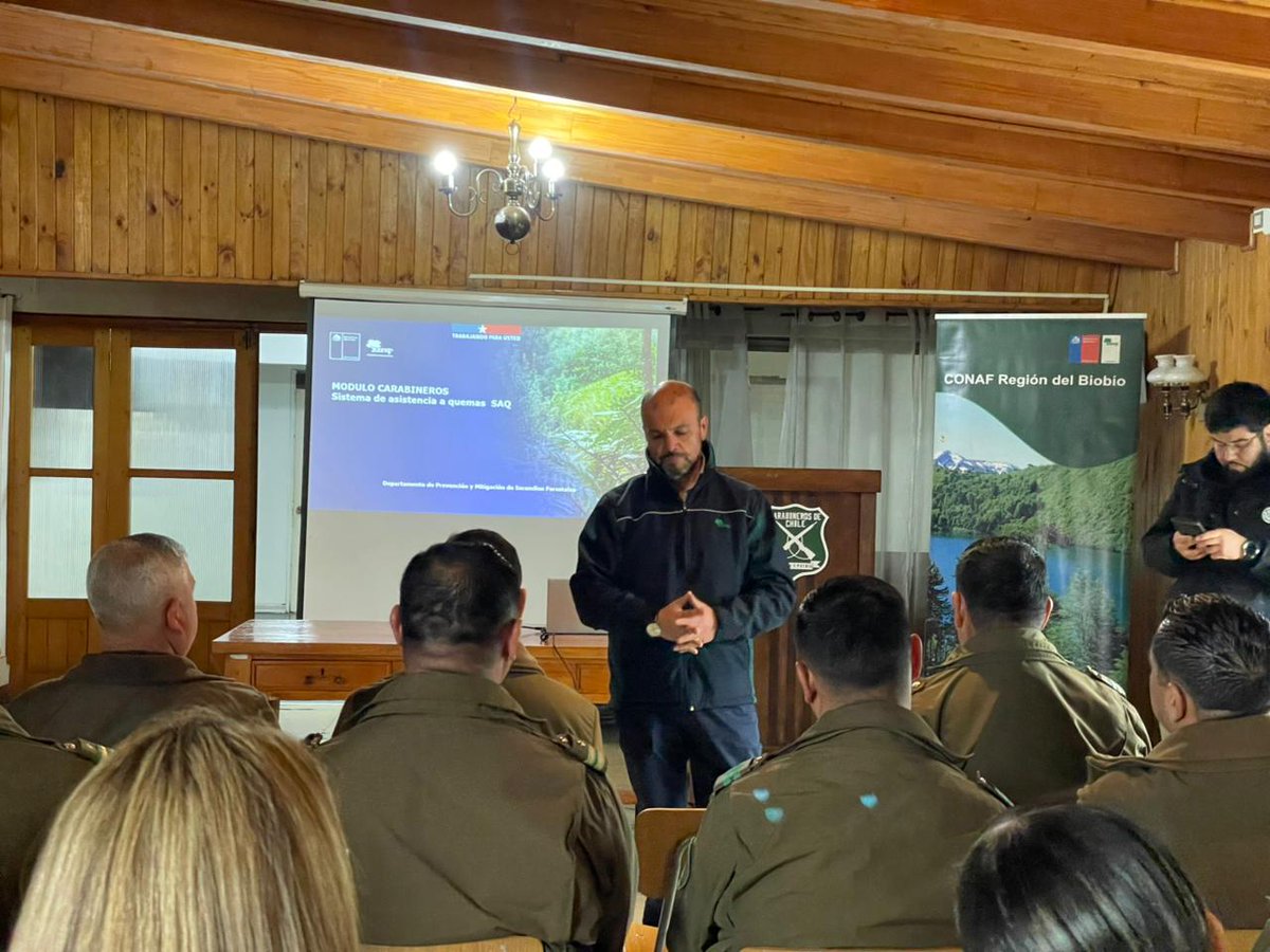 CONAFBiobio's tweet photo. Realizamos una capacitación sobre uso del fuego para quemas controladas de desechos agrícolas y forestales, dirigida a personal del OS-5 de #Carabineros de la provincia de #Arauco.

La instancia busca fortalecer la fiscalización de estas faenas, promoviendo su correcta ejecución. https://t.co/g3ZQb2GVPh