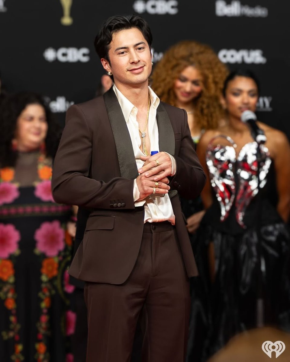 Hudson Williams Updates tweet media