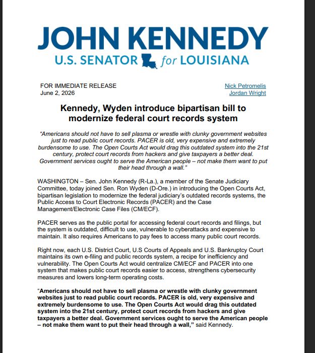courtneybuble's tweet photo. Wyden and Kennedy introduced a bill to modernize PACER https://t.co/btsyXejvYH